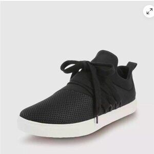 Brash Women's Drea Black Lace-Up Fashion Sneaker Size 7